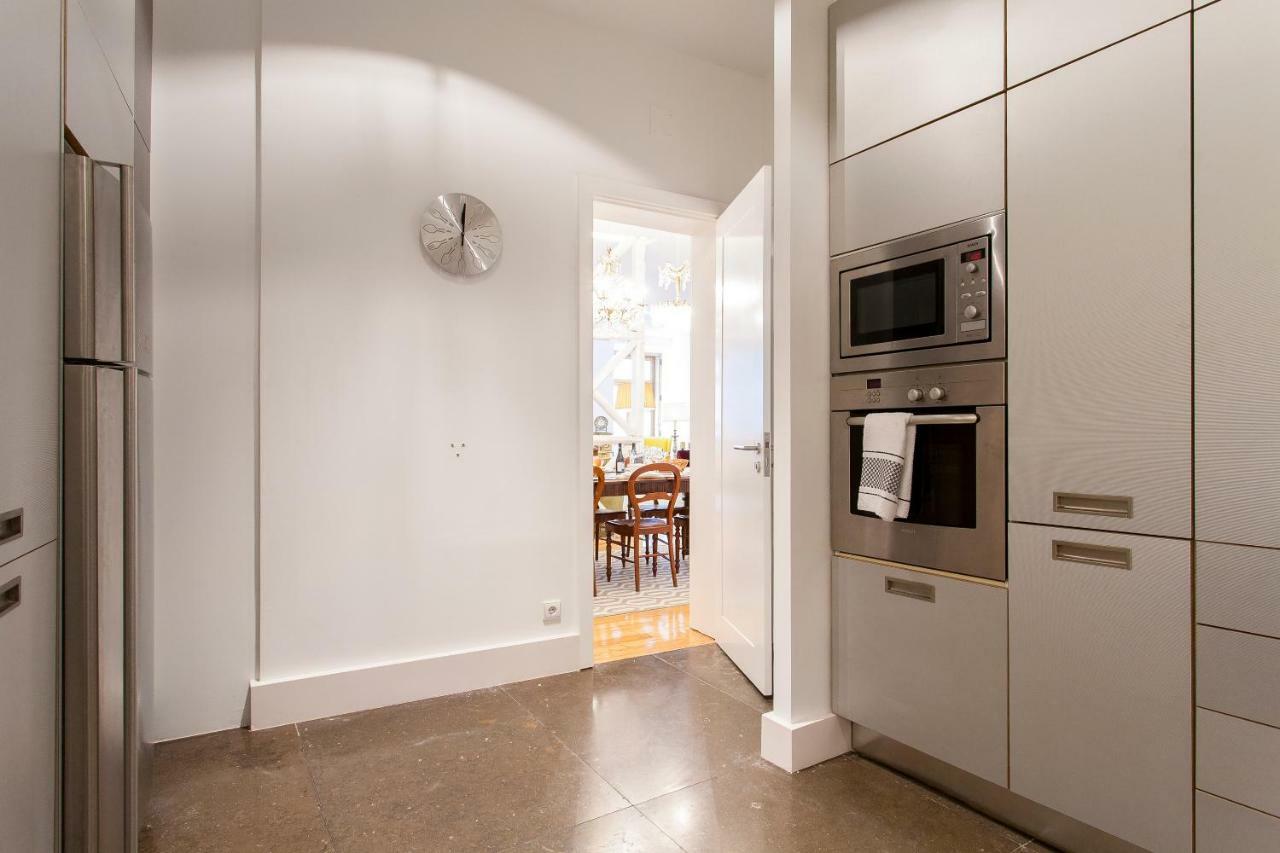 Chiado 4-Bedroom Flat Lissabon Buitenkant foto