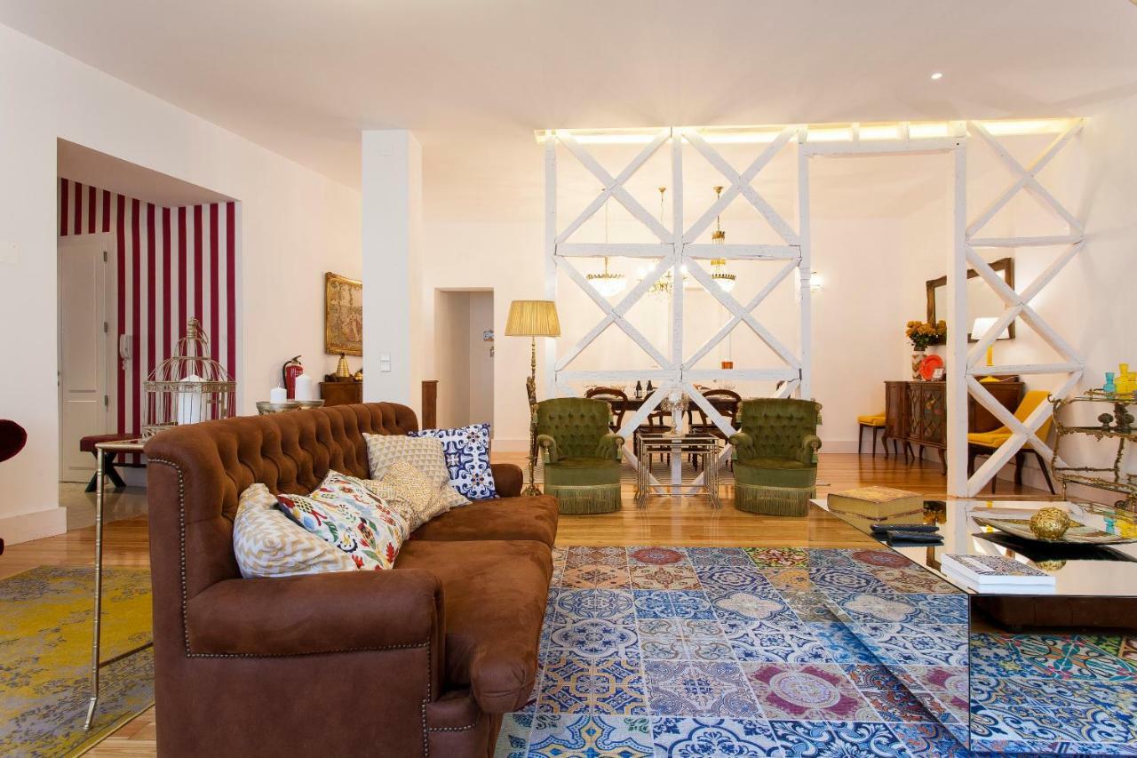 Chiado 4-Bedroom Flat Lissabon Buitenkant foto
